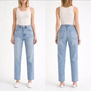 Abercrombie & Fitch Ultra High Rise Ankle Straight Jeans Light Wash Denim 24